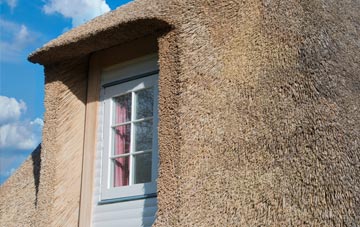 Neat Enstone thatch roof disadvantages